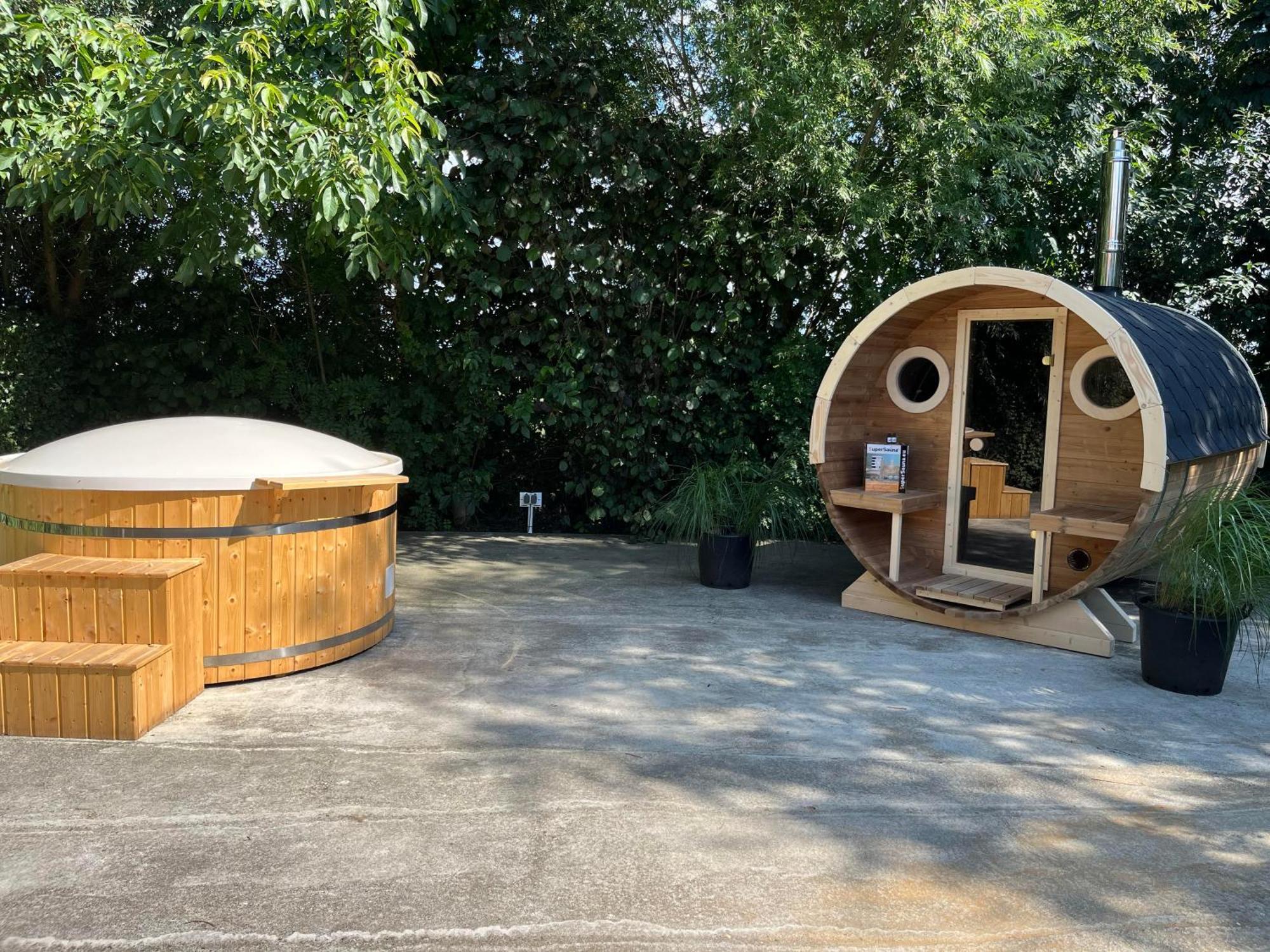 Bed & Breakfast+ De Kooimolen Dreumel ภายนอก รูปภาพ